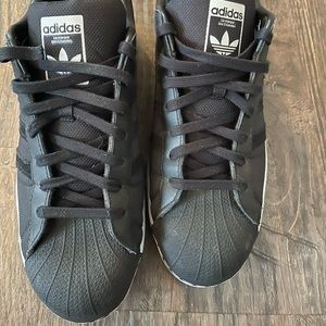 Adidas Shell Toe